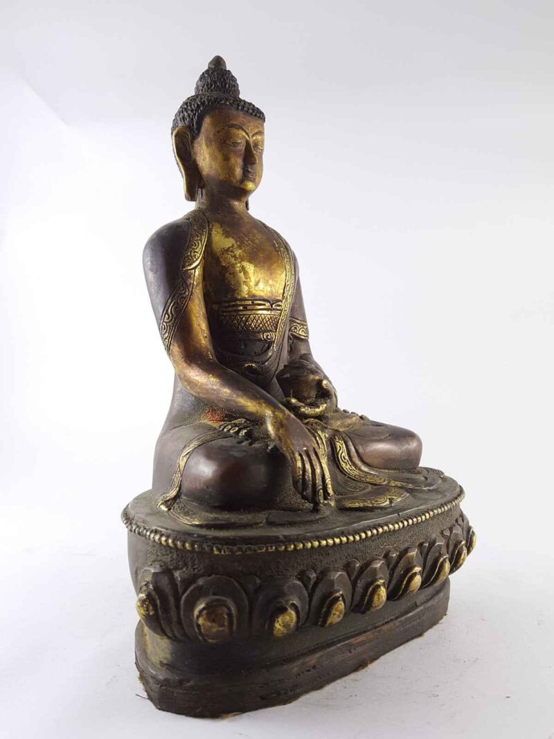 Shakyamuni Buddha Statue – Copper, Gold-Plated, Painted Face, Antique Finish - Image 2