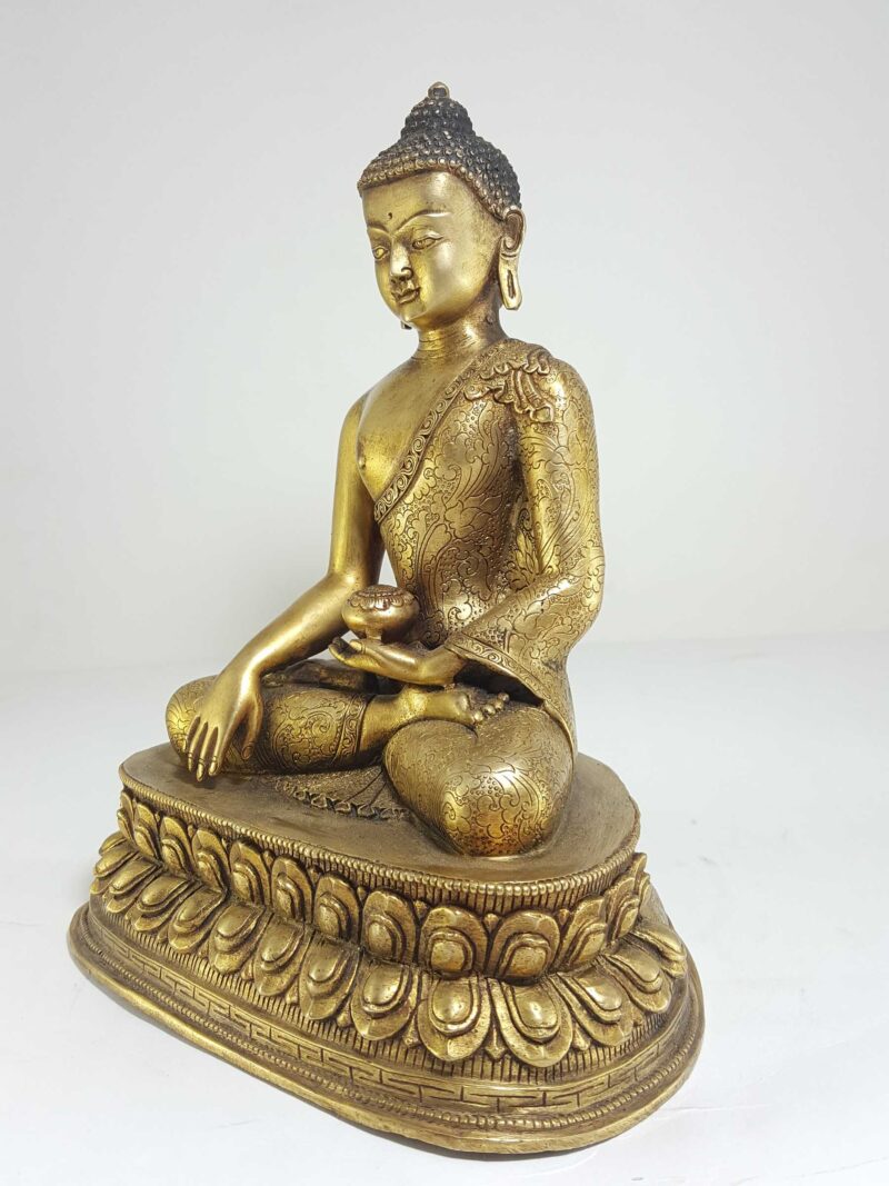 Statue of Shakyamuni Buddha – Full Gold Plated with Antique Finishing - Image 3
