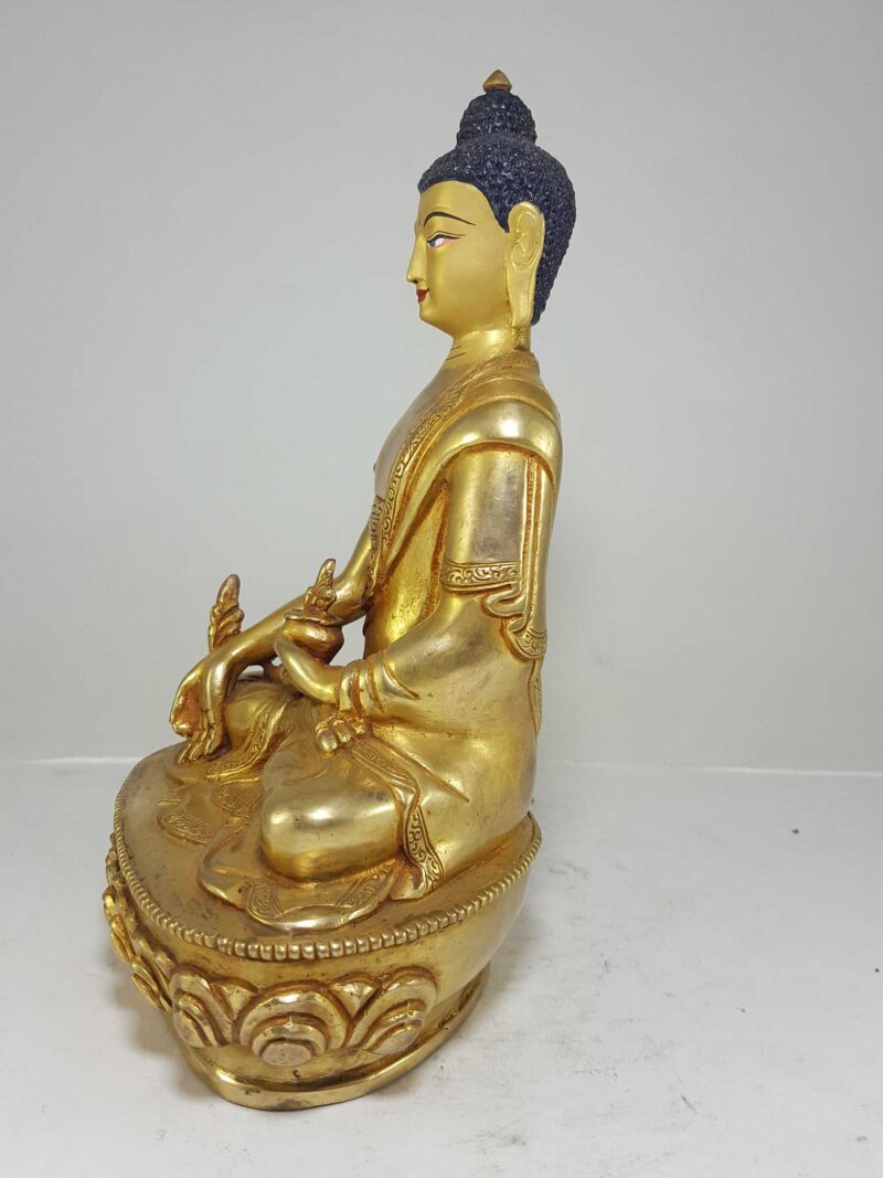 Statue of Medicine Buddha – Exquisite Nepali Craftsmanship - Image 4
