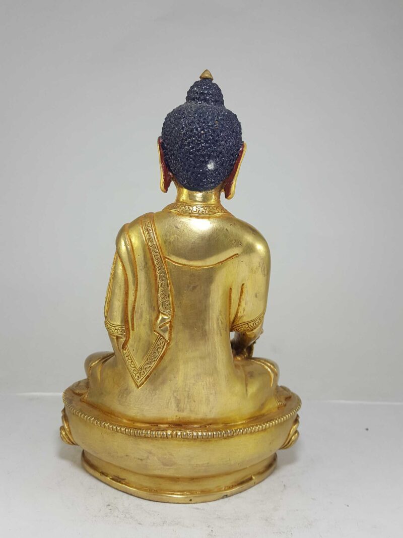 Statue of Medicine Buddha – Exquisite Nepali Craftsmanship - Image 5