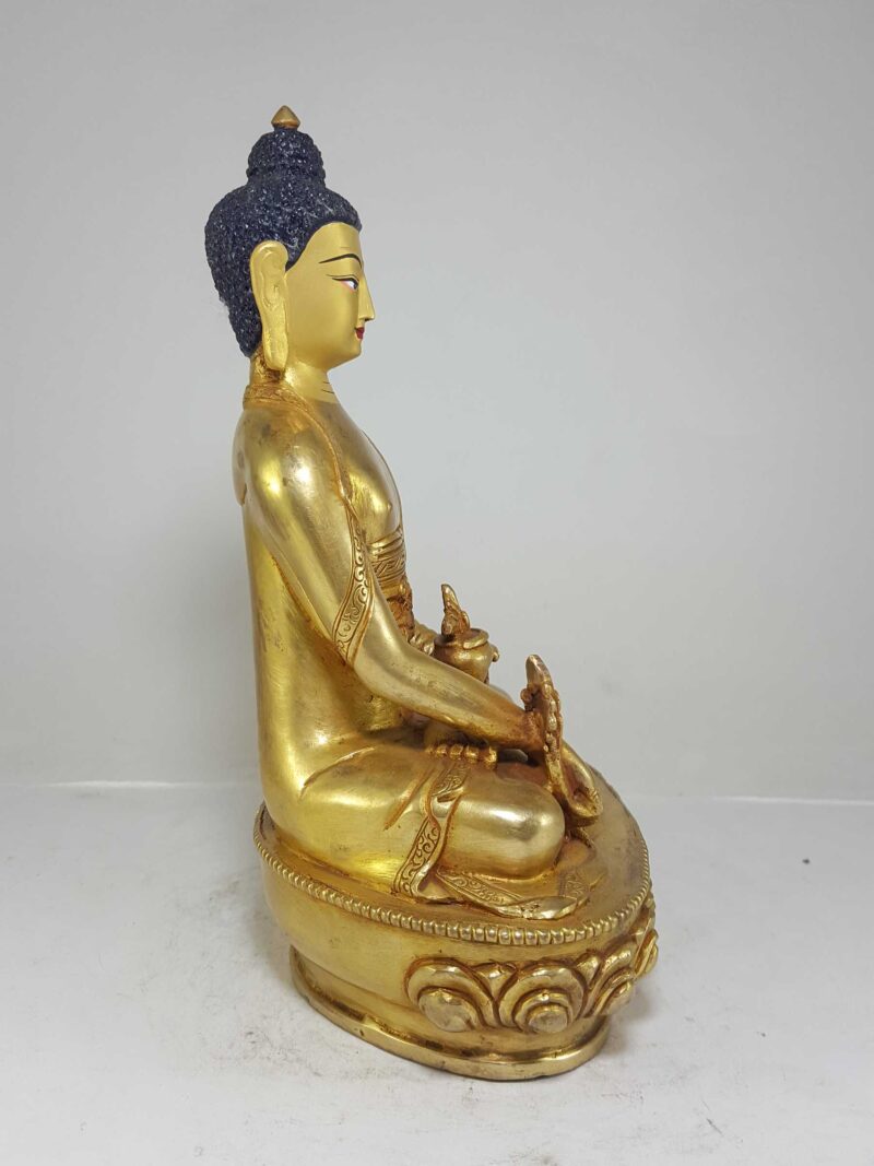 Statue of Medicine Buddha – Exquisite Nepali Craftsmanship - Image 2