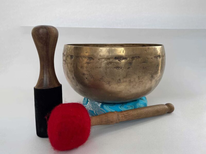 Antique Handmade Kopre Singing Bowl – Last Piece in Stock