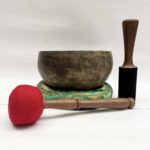 Old Hand-Beaten Bronze Kopre Singing Bowl (Antique) - Image 2