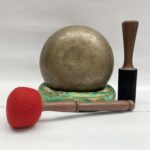 Old Hand-Beaten Bronze Kopre Singing Bowl (Antique) - Image 4