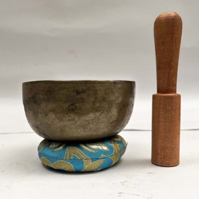 Old Hand-Beaten Bronze Kopre Singing Bowl – Antique