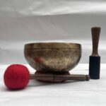 Buddhist Hand-Beaten Jambati Singing Bowl – Yantra Design with Carving - Image 3