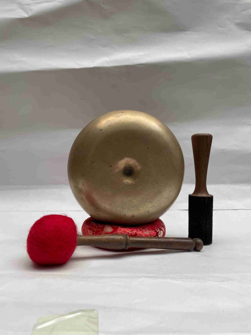 Old, Buddhist Hand-Beaten Lingam Singing Bowl – Plain Design - Image 2