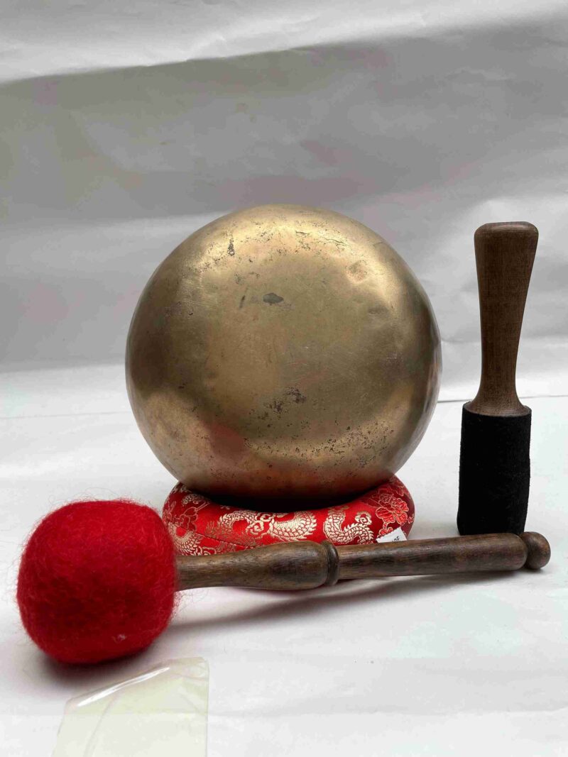 Old, Buddhist Hand-Beaten Manipuri Singing Bowl – Plain Design - Image 4