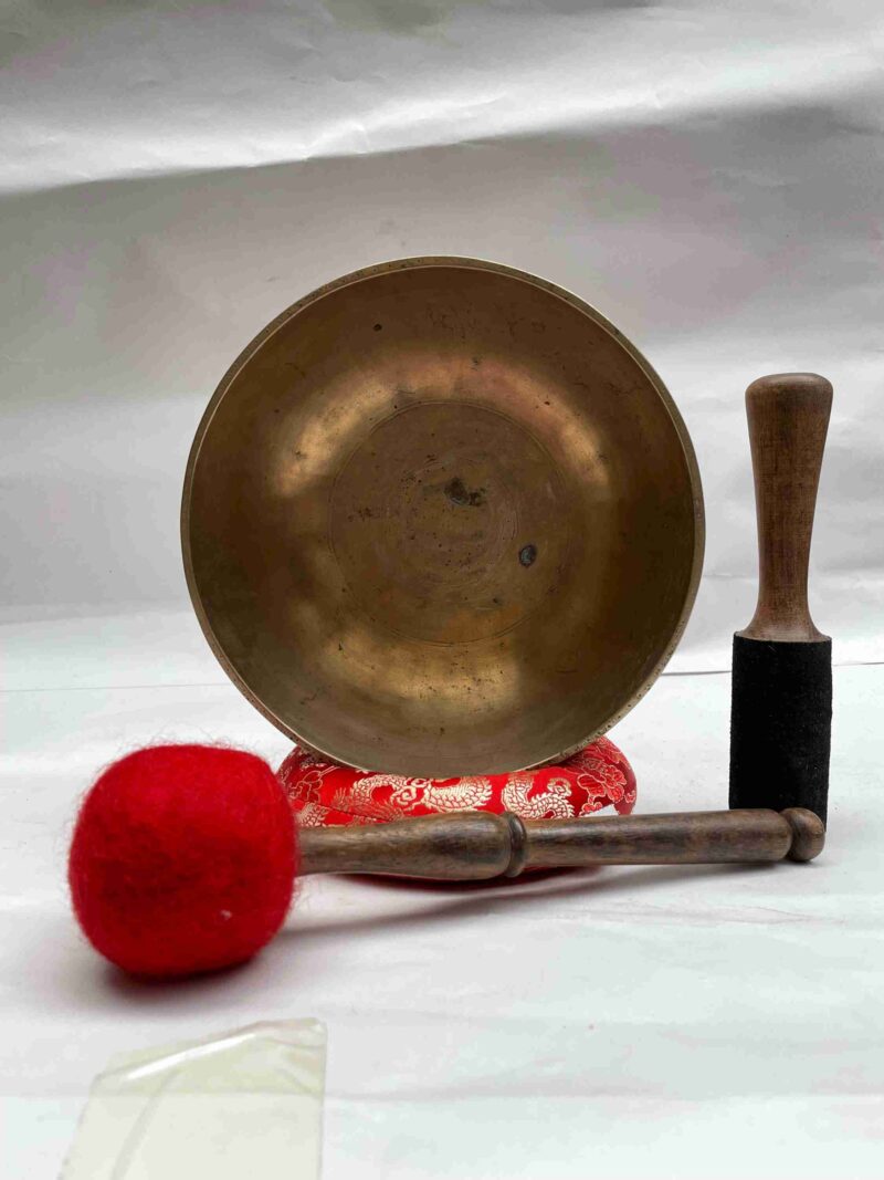 Old, Buddhist Hand-Beaten Manipuri Singing Bowl – Plain Design - Image 2