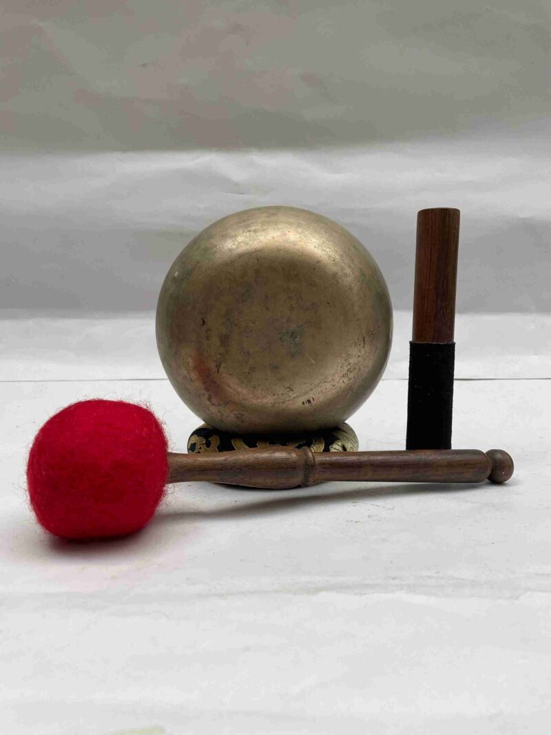 Old, Buddhist Hand-Beaten Kopre Singing Bowl – Plain Design - Image 3