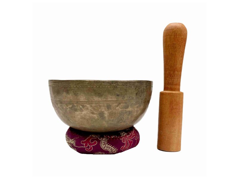 Old, Buddhist Hand-Beaten Jambati Singing Bowl – Plain