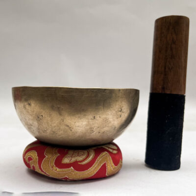 Antique Kopre Singing Bowl – 10 cm Apple-Shaped Hand-Hammered Bronze Bowl | Lightweight Tibetan Sound Healing Tool