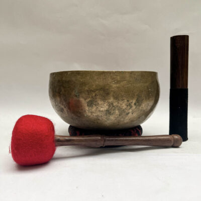 Antique Kopre Singing Bowl – 18 cm Bronze Apple-Shaped Sound Healing Bowl | Hand Beaten, Tibetan Buddhist Vintage Bowl