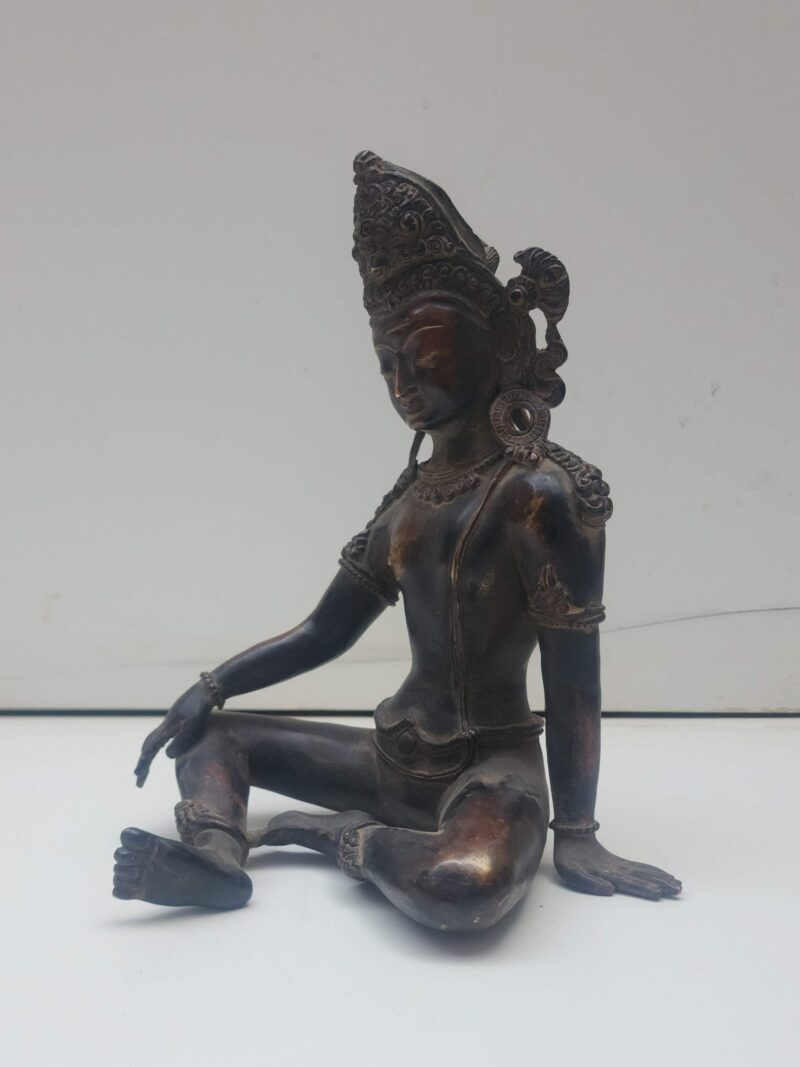Handmade Nepali Statue of Indra – Antique Patina with Black Oxidized Finish - Image 4