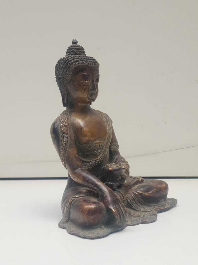 Handmade Shakyamuni Buddha Statue – Antique Patina Finish - Image 2